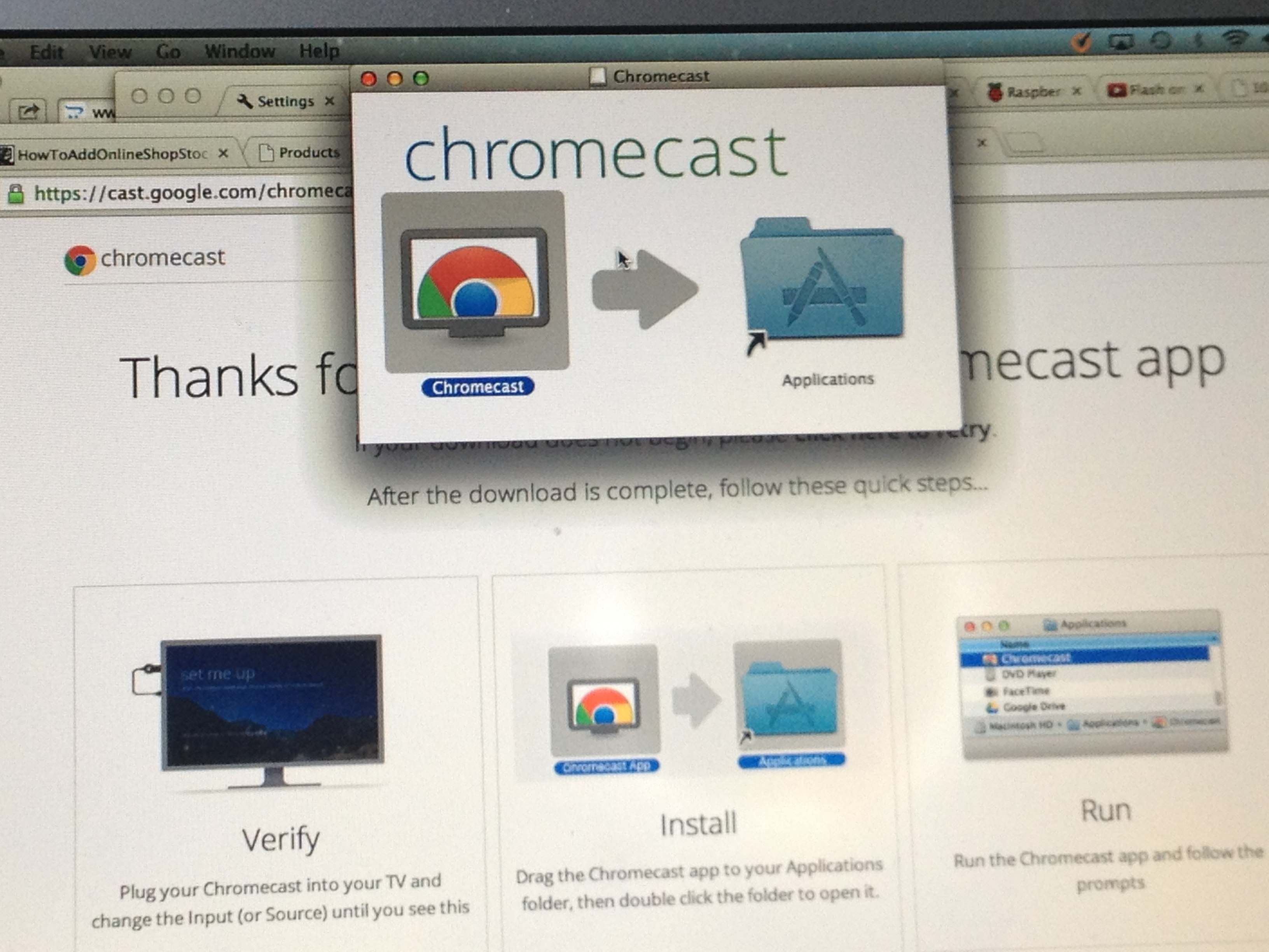 Mac OS X screenshot of Chromecast installation app